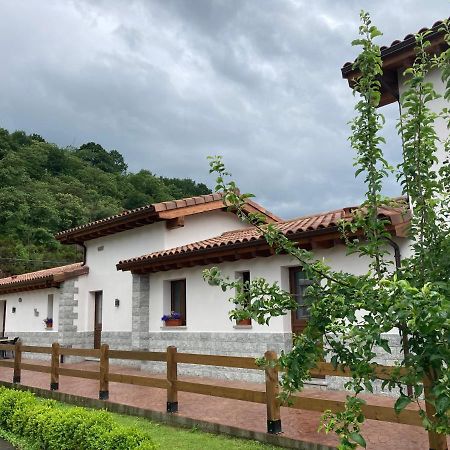 Apartamentos La Presa El Molin Cangas de Onis Exterior photo